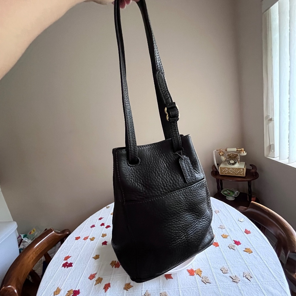 SOLD dark brown/chocolate sonoma coach bucket purse 4923